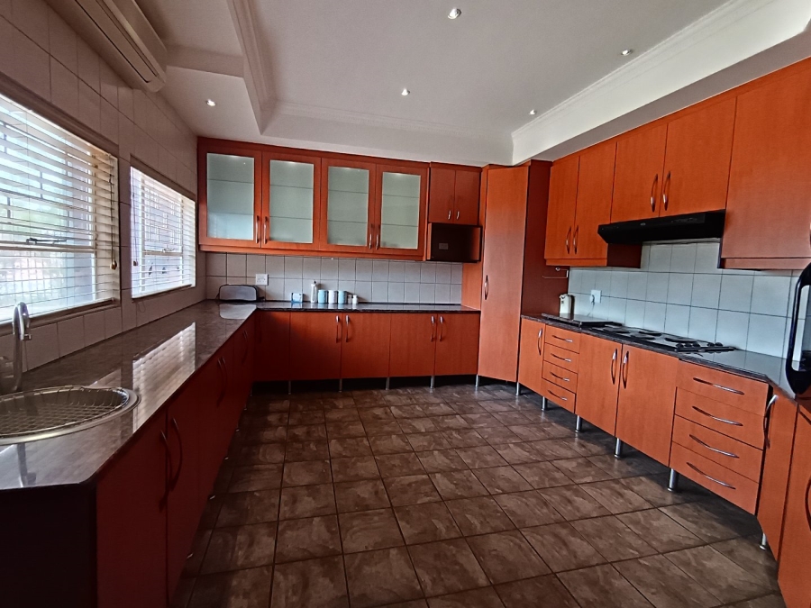 5 Bedroom Property for Sale in Universitas Ridge Free State